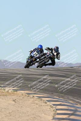 media/Dec-07-2025-CVMA (Sun) [[3e7d2de5dc]]/Race 7-Formula Lightweight Twins Shootout/